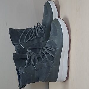 Roots Ankle Boots Heel Pull-tab Rubber Outsole Green Size 8